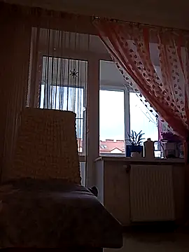 Snapshot of stiflers_momy chatting on 12-21-25, 10:33 stiflers momy online show from 12-21-25, 10:33