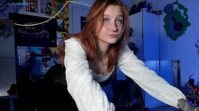 Sunny Mouse  online show from 10-13-25, 05:02