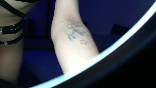 KathrineBerry online show from 10-22-25, 02:01