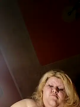 Snapshot of ducicsajsziii chatting on 12-04-24, 10:24 ducicsajsziii online show from 12-04-24, 10:24