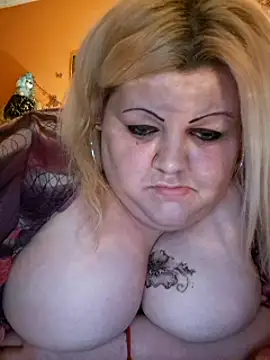 Snapshot of ducicsajsziii chatting on 12-12-24, 10:31 ducicsajsziii online show from 12-12-24, 10:31