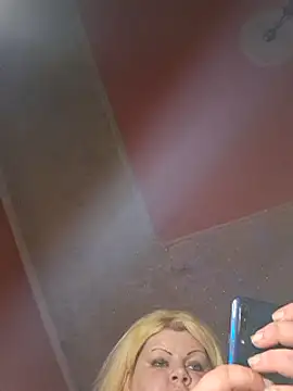 Snapshot of ducicsajsziii chatting on 01-10-25, 01:31 ducicsajsziii online show from 01-10-25, 01:31