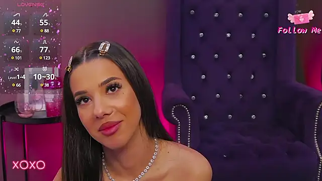 LaraKent online show from 01-26-25, 10:35