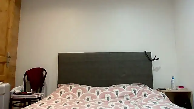 Madame Callie online show from 01-10-26, 05:48