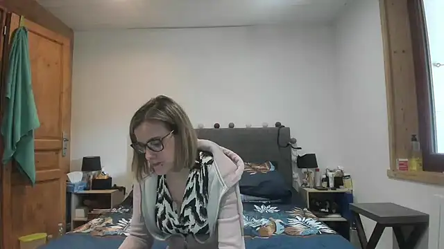 Madame Callie online show from 05-12-26, 01:08