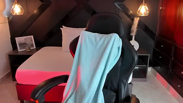 dark gotica online show from 03-14-25, 07:44