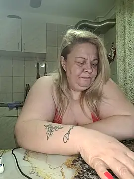 Snapshot of AriannaMilf chatting on 03-25-26, 07:31 AriannaMilf online show from 03-25-26, 07:31