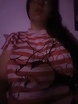 Snapshot of bruna_safadinhaa chatting on 06-03-26, 07:00 bruna safadinhaa online show from 06-03-26, 07:00