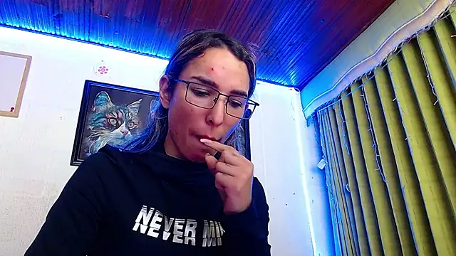 Snapshot of Niky_777 chatting on 01-27-25, 11:54 Niky 777 online show from 01-27-25, 11:54