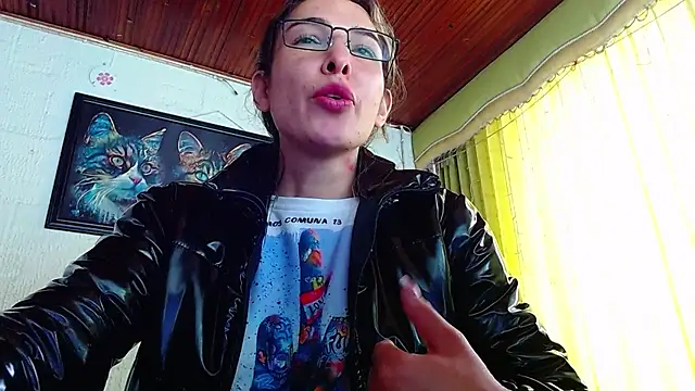 Snapshot of Niky_777 chatting on 02-03-25, 06:07 Niky 777 online show from 02-03-25, 06:07