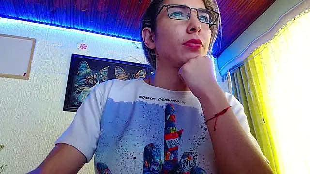 Snapshot of Niky_777 chatting on 02-04-25, 04:08 Niky 777 online show from 02-04-25, 04:08