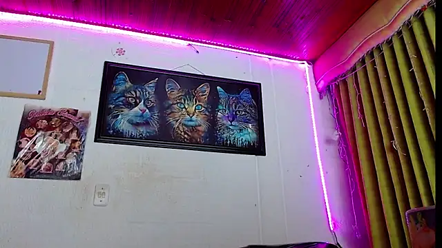 Snapshot of Niky_777 chatting on 02-14-25, 04:04 Niky 777 online show from 02-14-25, 04:04