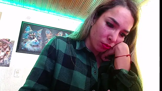 Snapshot of Niky_777 chatting on 02-15-25, 05:39 Niky 777 online show from 02-15-25, 05:39