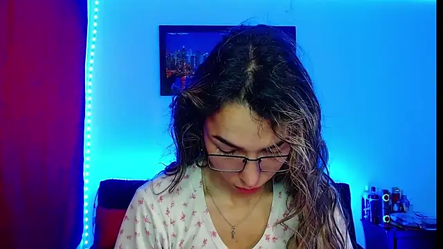 Snapshot of Niky_777 chatting on 03-22-25, 04:04 Niky 777 online show from 03-22-25, 04:04