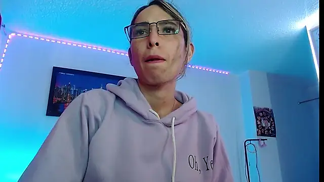 Snapshot of Niky_777 chatting on 09-19-25, 08:31 Niky 777 online show from 09-19-25, 08:31