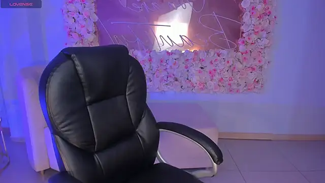 AlessiaCorleone  online show from 12-10-24, 07:54