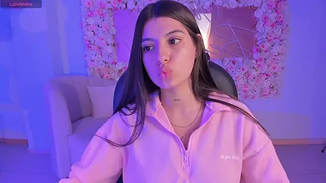 AlessiaCorleone  online show from 12-22-24, 12:27