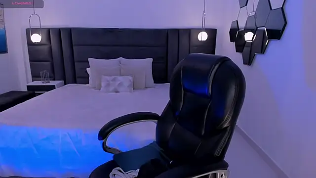 AmyWalker  online show from 01-31-25, 10:31