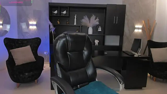 AmyWalker  online show from 03-16-25, 10:22