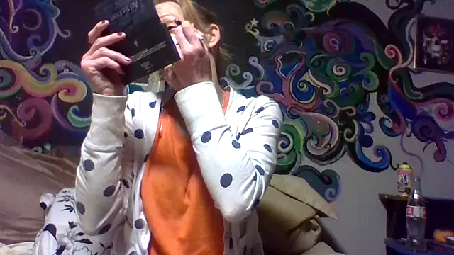 Snapshot of 4EyedSluttyGinger chatting on 03-15-25, 05:04 4EyedSluttyGinger online show from 03-15-25, 05:04