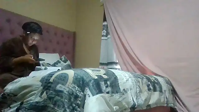 ShooingBunch online show from 11-25-25, 12:27