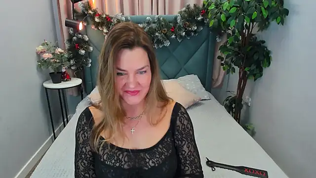 Snapshot of Adele_Russo chatting on 01-04-25, 04:11 Adele Russo online show from 01-04-25, 04:11