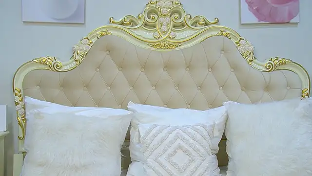 ViolettaCosmo online show from 12-01-25, 06:51