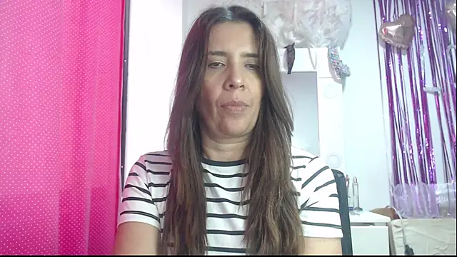 Snapshot of Victoria_meester chatting on 02-19-25, 09:58 Victoria meester online show from 02-19-25, 09:58