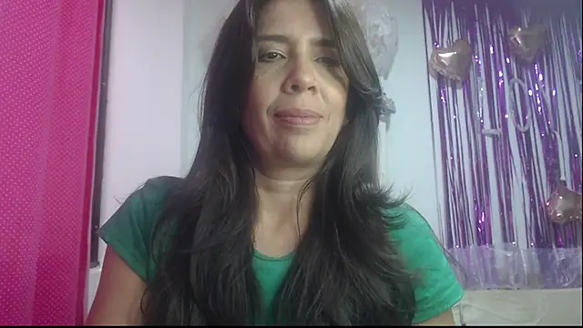 Snapshot of Victoria_meester chatting on 02-21-25, 10:15 Victoria meester online show from 02-21-25, 10:15