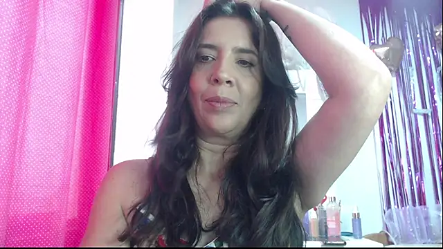 Snapshot of Victoria_meester chatting on 02-24-25, 02:15 Victoria meester online show from 02-24-25, 02:15