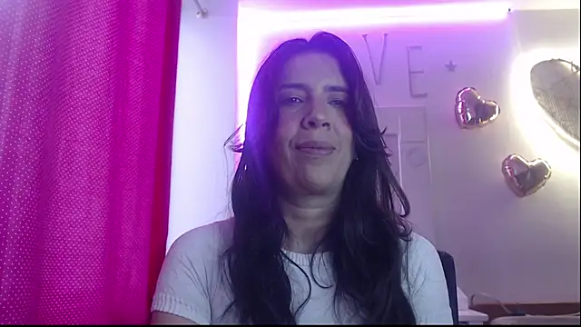 Snapshot of Victoria_meester chatting on 02-25-25, 02:22 Victoria meester online show from 02-25-25, 02:22