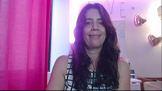 Snapshot of Victoria_meester chatting on 02-27-25, 05:36 Victoria meester online show from 02-27-25, 05:36