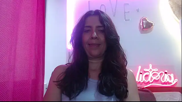 Snapshot of Victoria_meester chatting on 03-02-25, 07:56 Victoria meester online show from 03-02-25, 07:56