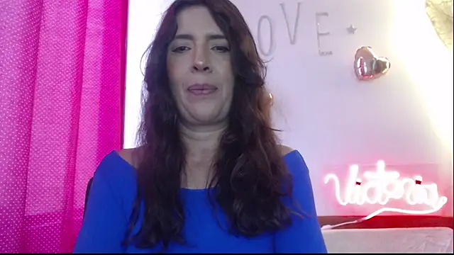 Snapshot of Victoria_meester chatting on 03-06-25, 02:08 Victoria meester online show from 03-06-25, 02:08