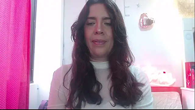 Snapshot of Victoria_meester chatting on 03-09-25, 01:37 Victoria meester online show from 03-09-25, 01:37