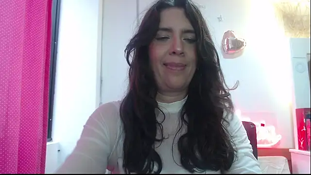 Snapshot of Victoria_meester chatting on 03-09-25, 04:44 Victoria meester online show from 03-09-25, 04:44