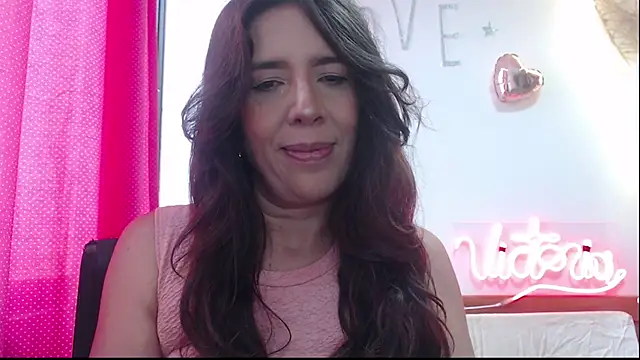 Snapshot of Victoria_meester chatting on 03-14-25, 03:58 Victoria meester online show from 03-14-25, 03:58