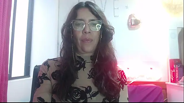 Snapshot of Victoria_meester chatting on 03-18-25, 09:32 Victoria meester online show from 03-18-25, 09:32