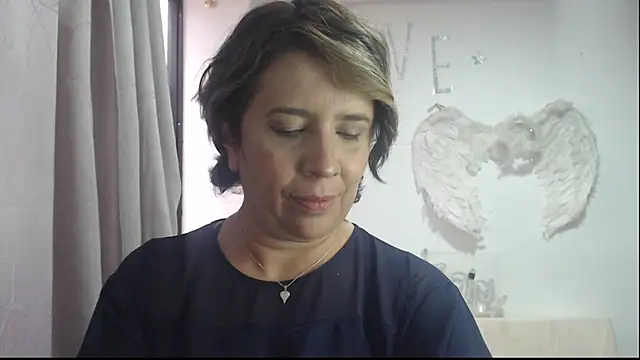 Snapshot of Victoria_meester chatting on 09-15-25, 07:25 Victoria meester online show from 09-15-25, 07:25