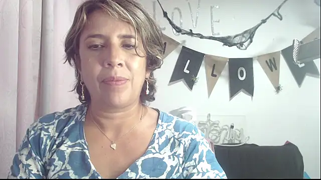 Snapshot of Victoria_meester chatting on 10-07-25, 09:01 Victoria meester online show from 10-07-25, 09:01