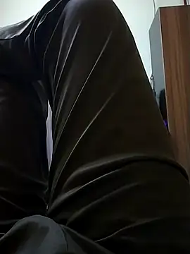 Snapshot of it_suhorney chatting on 10-02-25, 01:51 it suhorney online show from 10-02-25, 01:51