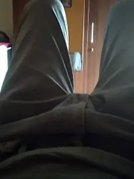 Snapshot of it_suhorney chatting on 11-08-25, 11:21 it suhorney online show from 11-08-25, 11:21