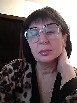 AlbinaXPretty online show from 01-02-25, 06:56