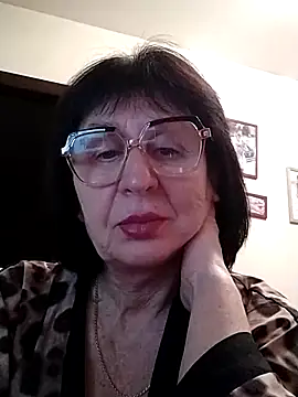 AlbinaXPretty online show from 01-24-25, 09:26