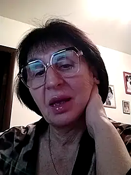 AlbinaXPretty online show from 01-31-25, 05:42