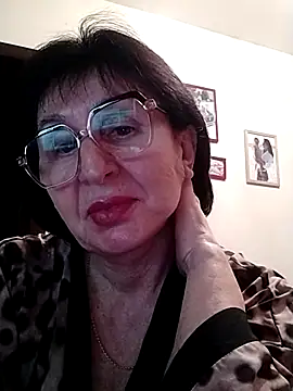 AlbinaXPretty online show from 02-09-25, 07:19