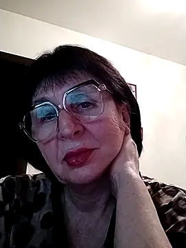 AlbinaXPretty online show from 02-17-25, 06:04