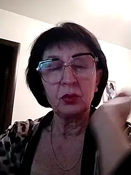 AlbinaXPretty online show from 02-19-25, 09:25