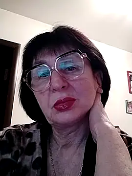 AlbinaXPretty online show from 02-28-25, 09:12