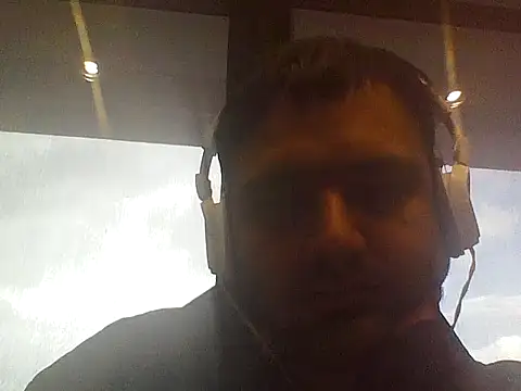Snapshot of JohnBond009 chatting on 03-26-26, 09:48 JohnBond009 online show from 03-26-26, 09:48